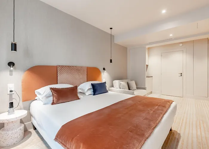 Suite Fl By Sweett